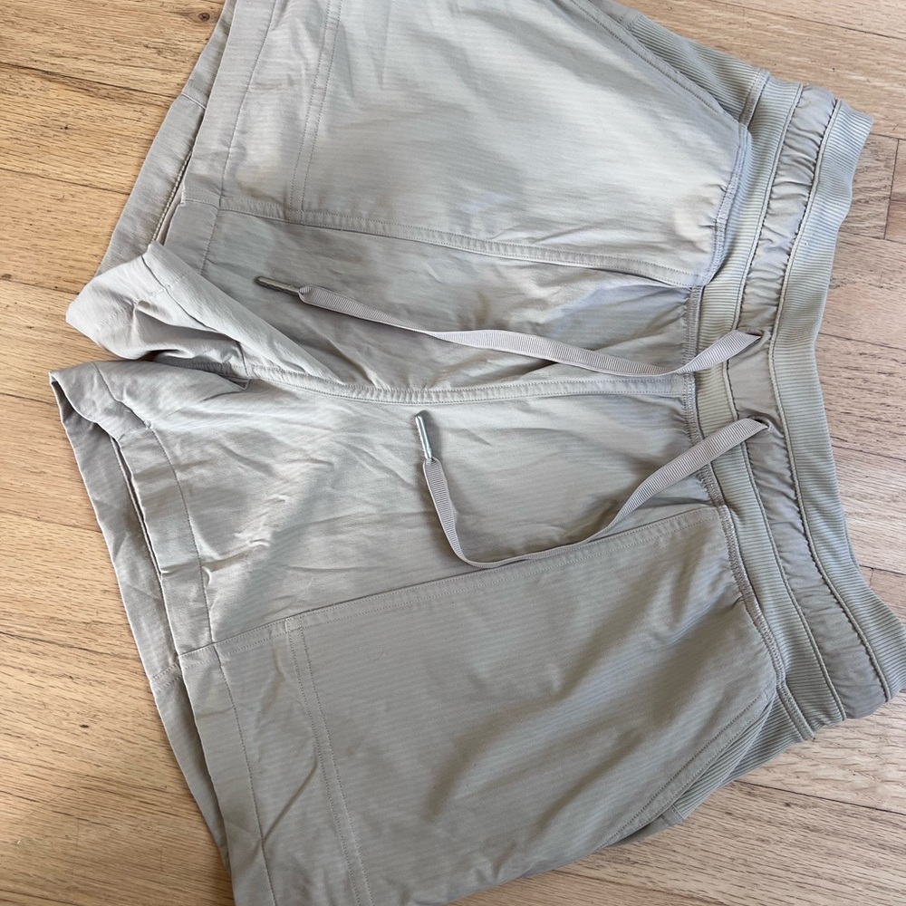 Lululemon shorts NWOT